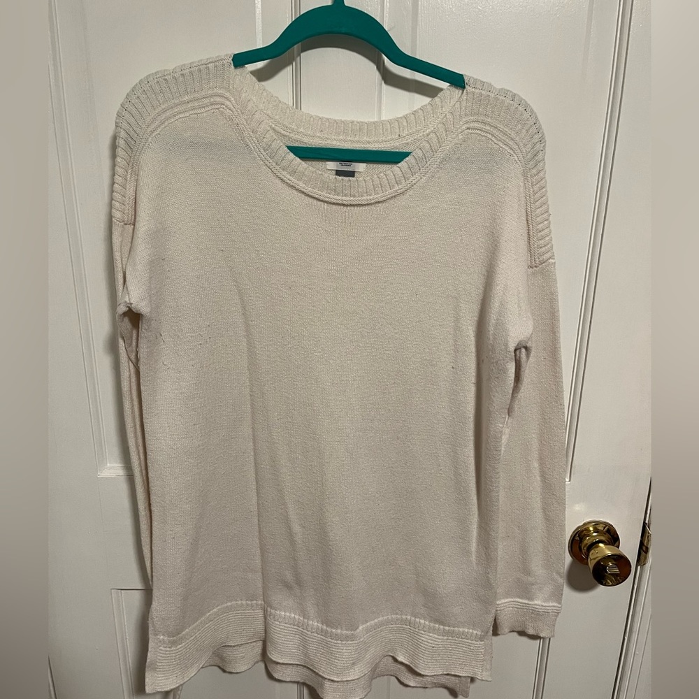 OLD NAVY White long sleeve sweater